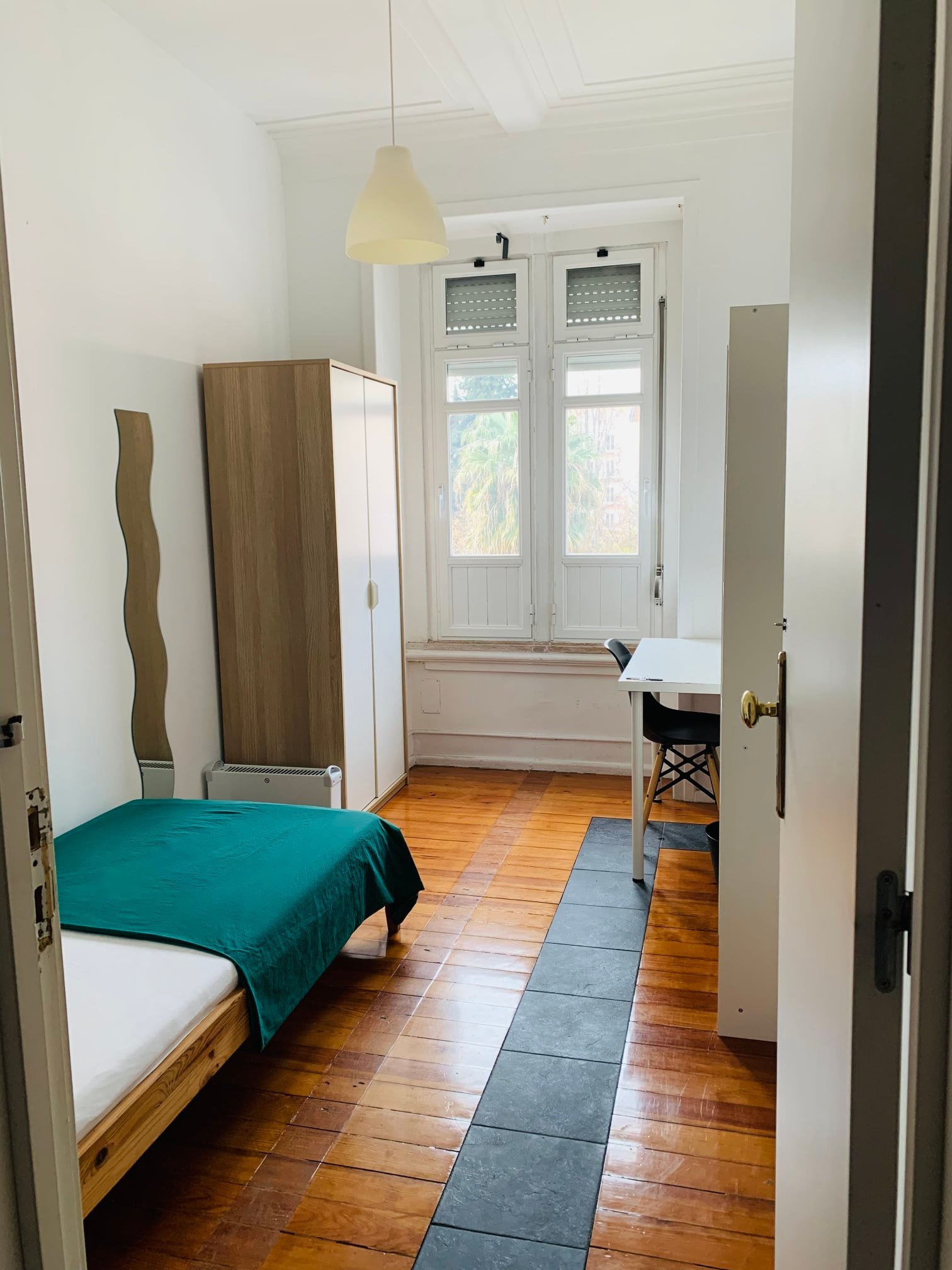 Modern Room 3 – Comfort & Style — Flat B, Areeiro