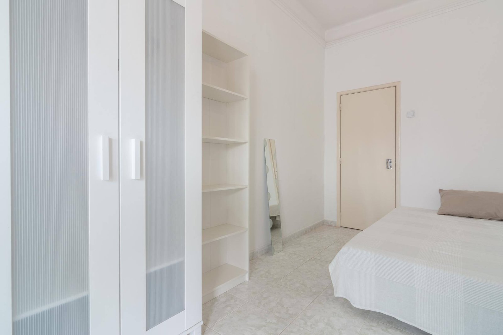 Cozy Double Haven (8) with Balcony View — Flat N, Penha de França